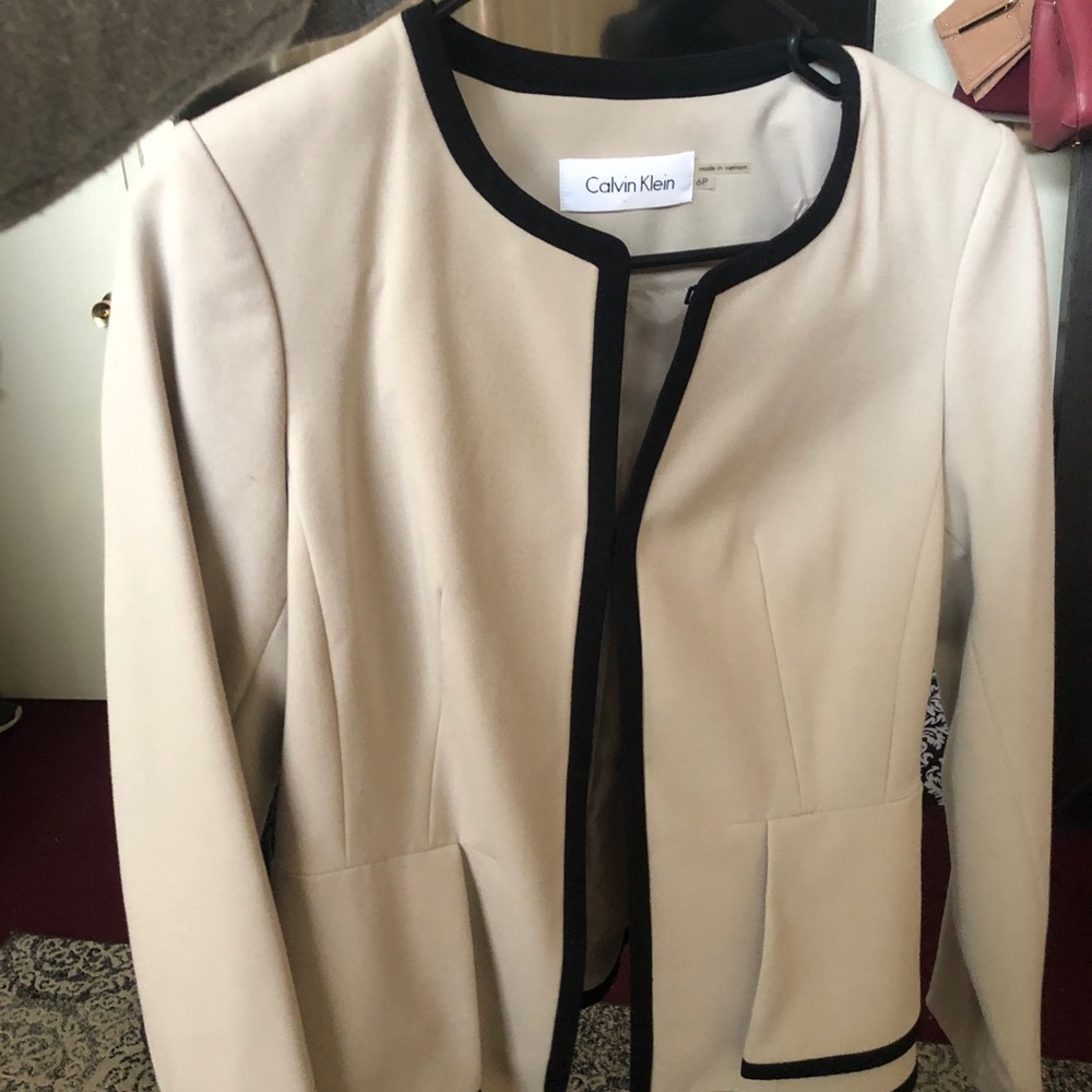 Calvin Klein beige blazer